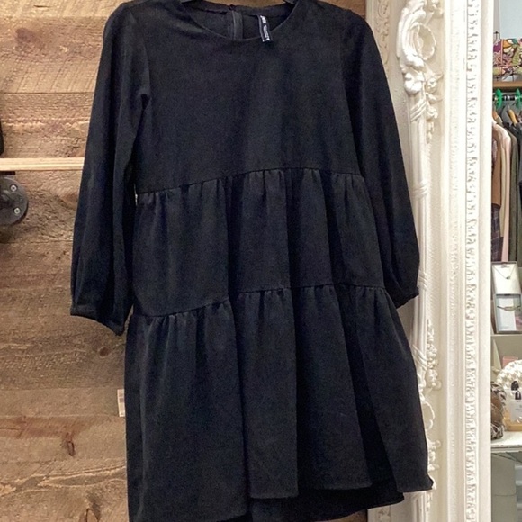 Zara Faux Suede Long Sleeve Ruffle Puff Sleeve Black Dress Size Small - Picture 3 of 6